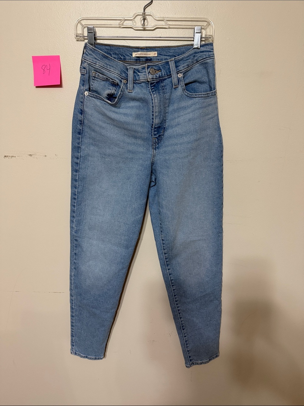 Levi’s Women’s High Waisted Mom Jeans Size 27 Light Wash 26” Inseam NWOT